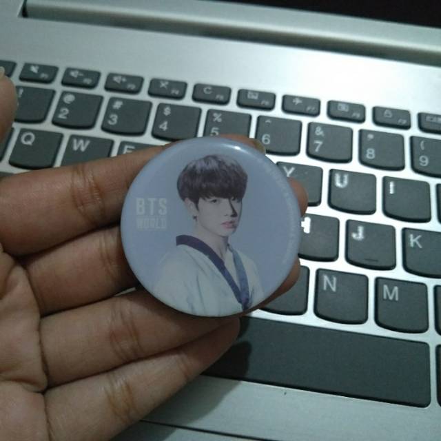 BTS WORLD LIMITED EDITION SHARING MEMBER JUNGKOOK MAGNET