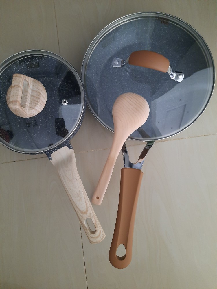 Carote Essential Woody Panci Susu Anti Lengket 16/18cm  Lengkap Dengan Tutup