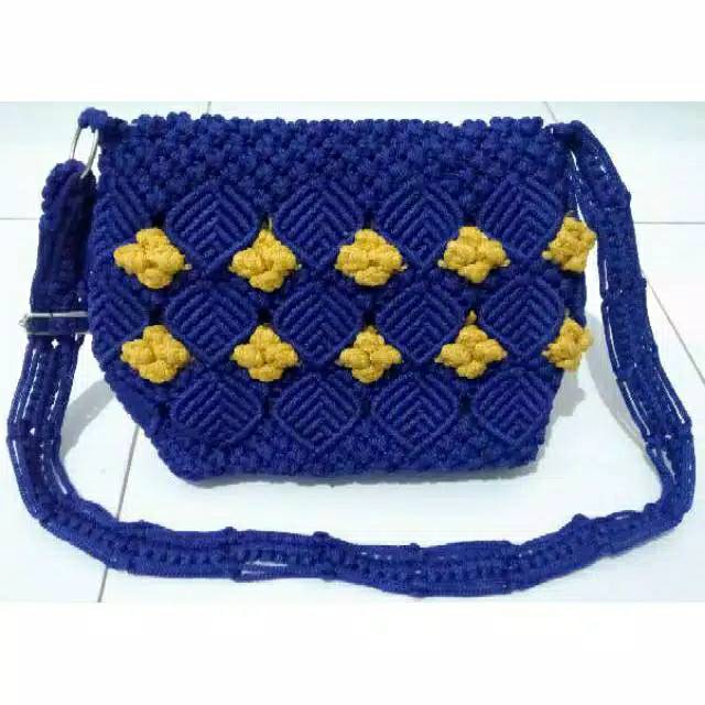TAS WANITA SELEMPANG TALI KUR MOTIF