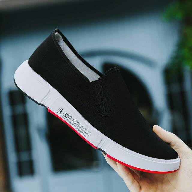 Sepatu pansus import hitam