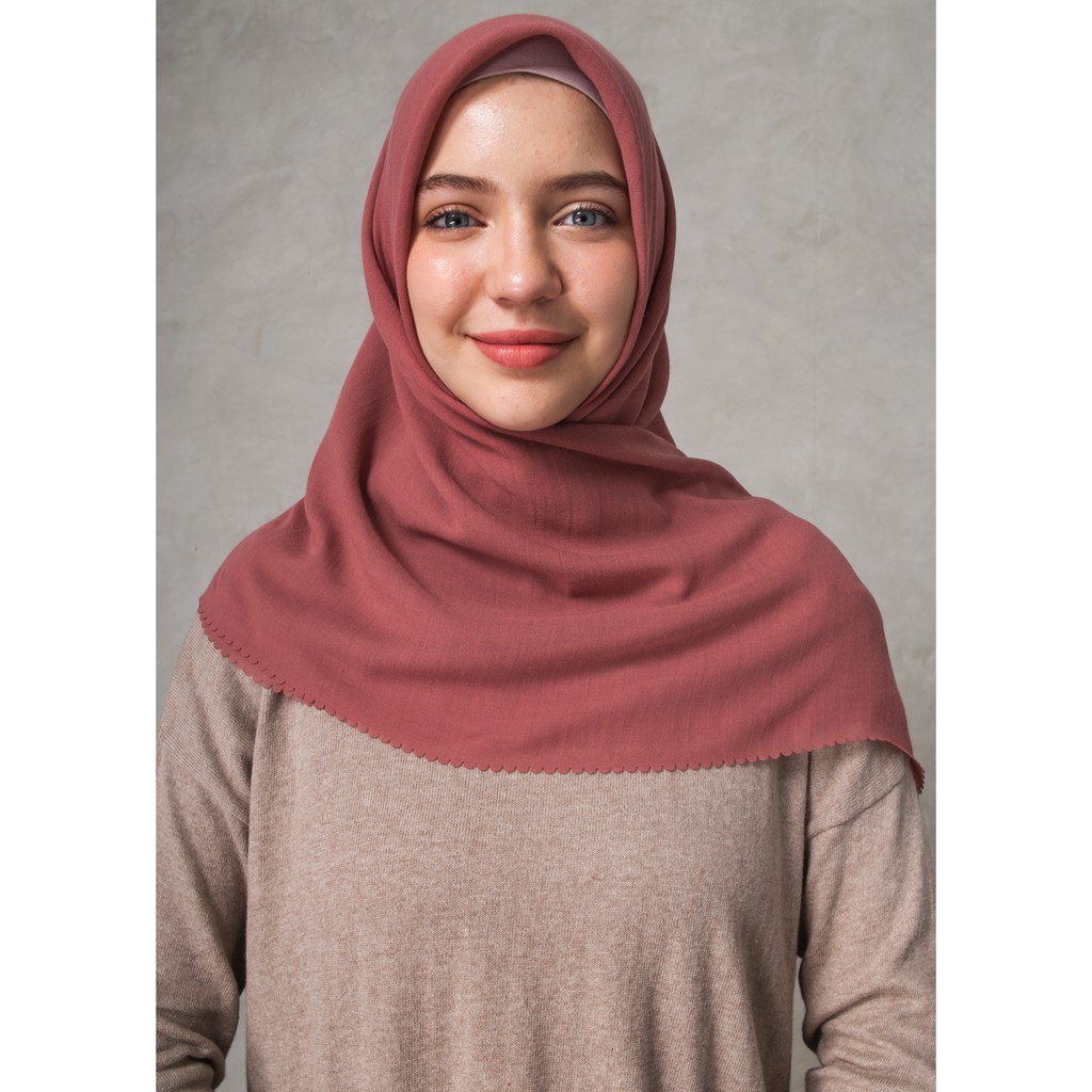 

Farah Square Blush