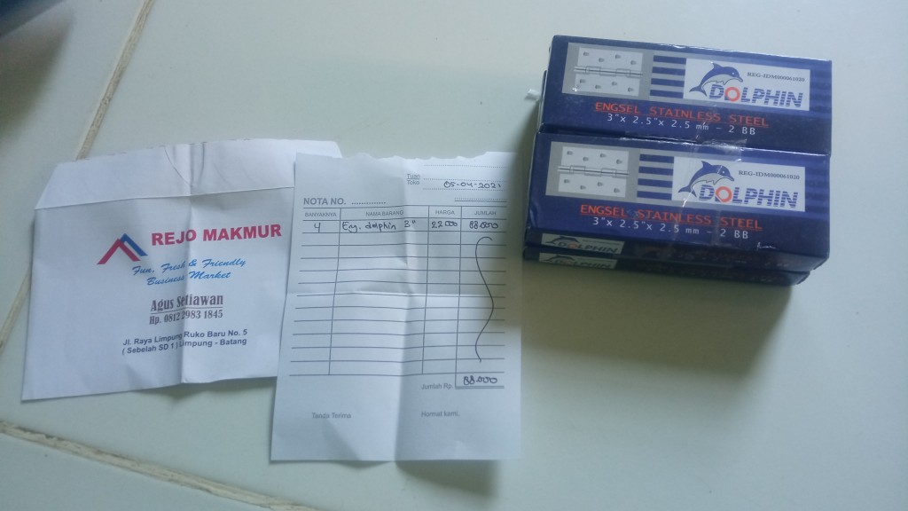 Engsel Jendela Stainless Merk Dolphin Ukuran 3 X 2.5