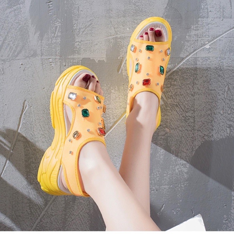Wedges tali 202