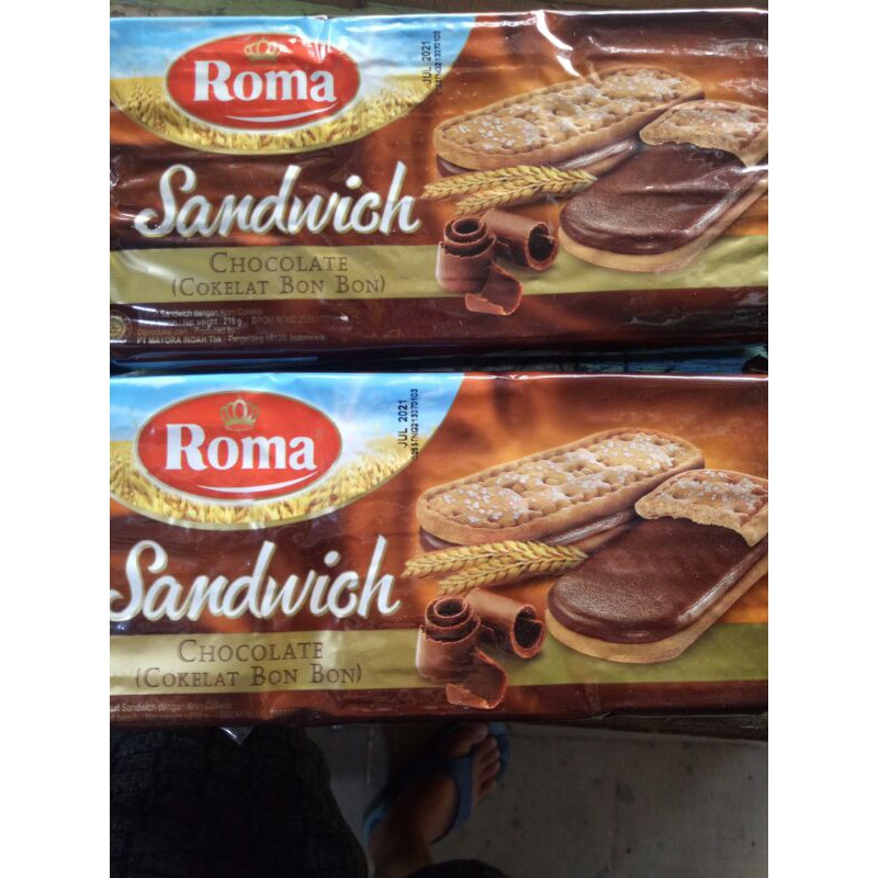 

roma sandwich cokelat 206gr