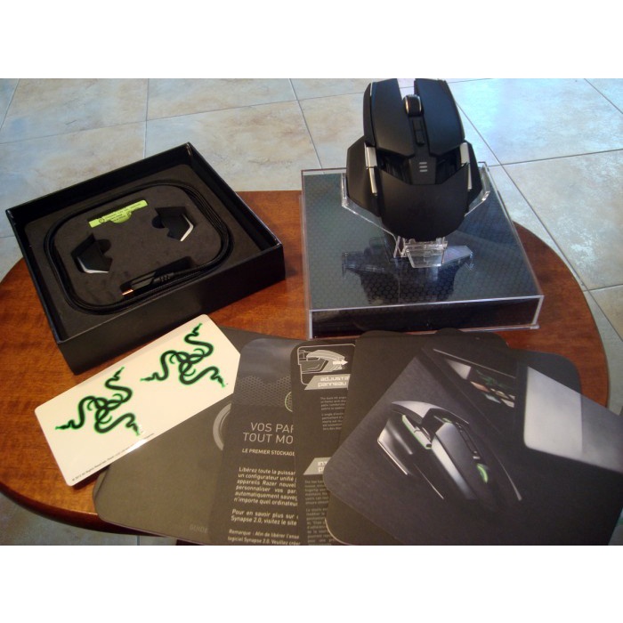 Razer Ouroboros - Mouse Gaming Wired/Wireless 8200 DPI Hitam Ambidextrous