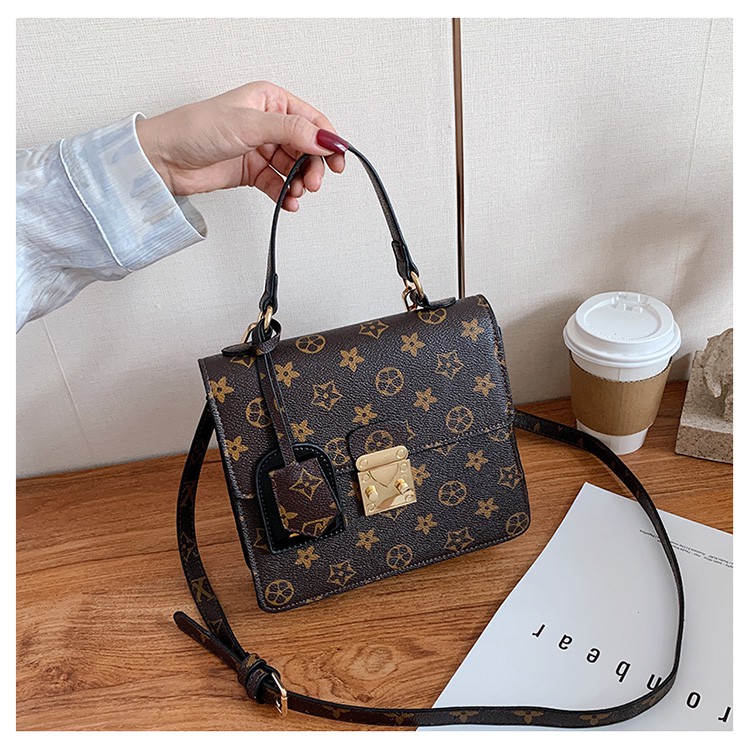 173365 Tas Selempang Wanita Import (1 KG MUAT 2)