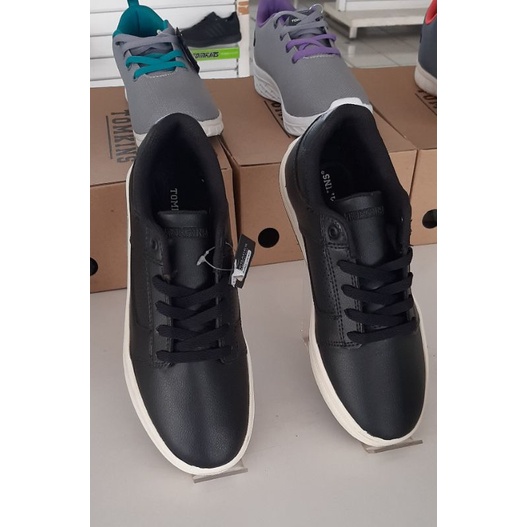 sepatu Tomkins ori Renegades