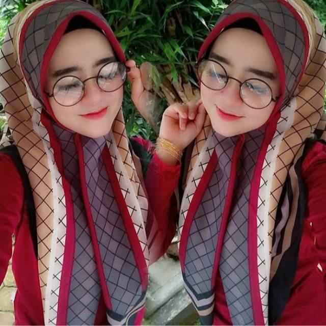 PROMO/ KOTAK / JILBAB VOAL PREMIUM/GROSIR HIJAB /HIJAB SEGI EMPAT /VOAL MOTIF PREMIUM /DEENAY KW