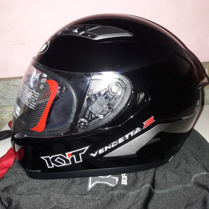 Helm KYT Vendetta 2 Black Glossy Vendetta hitam glossy Air pump