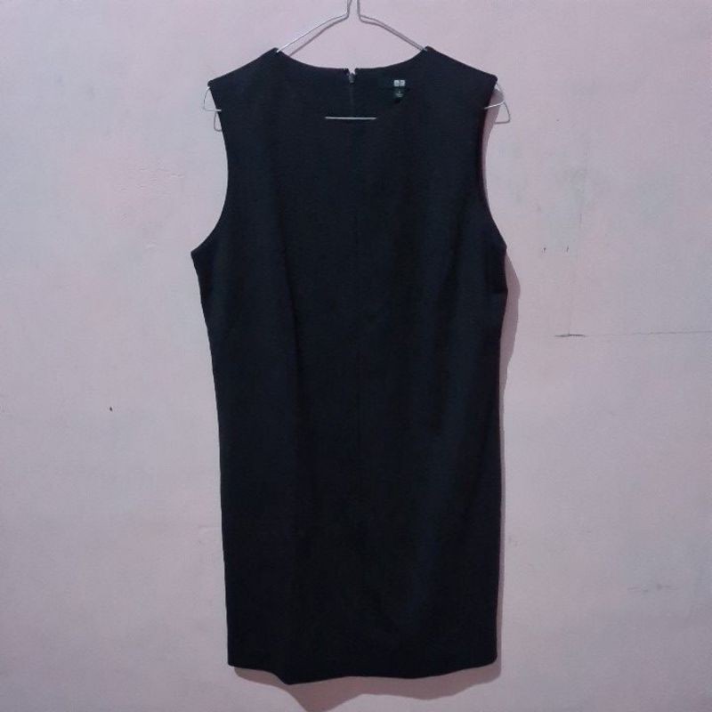Dress UNIQLO hitam NEW