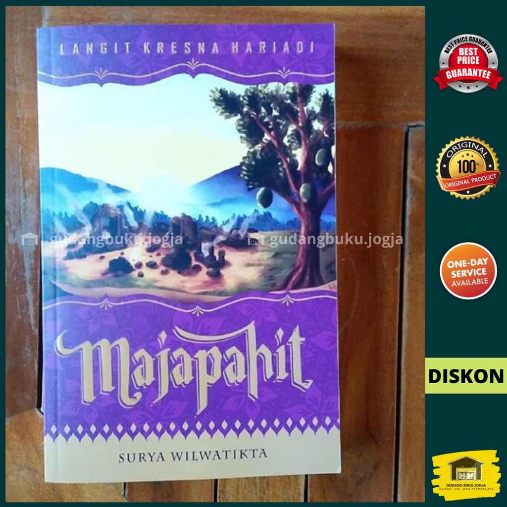 Novel Majapahit 4 : Langit Kresna Hariadi - Surya Wilwatikta