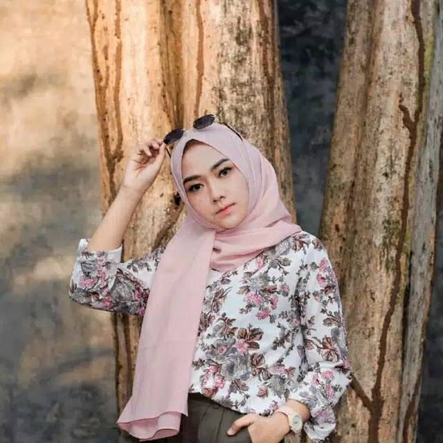 Sakura blouse (kemeja monalisa)