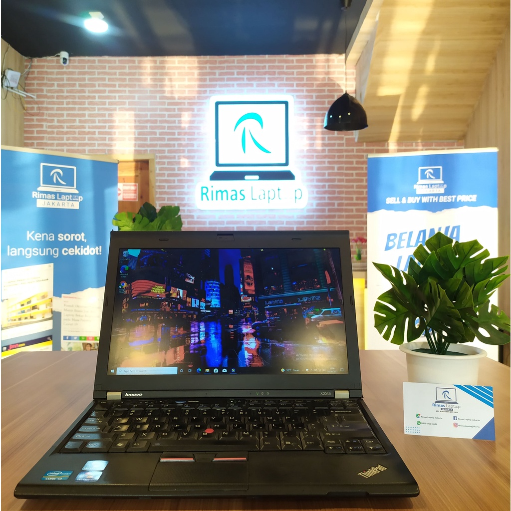 Laptop Lenovo Thinkpad i3 4GB HDD 320GB Second Bekas