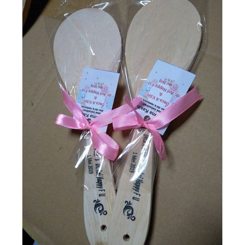 souvenir pernikahan centong kayu/ centong nasi kayu