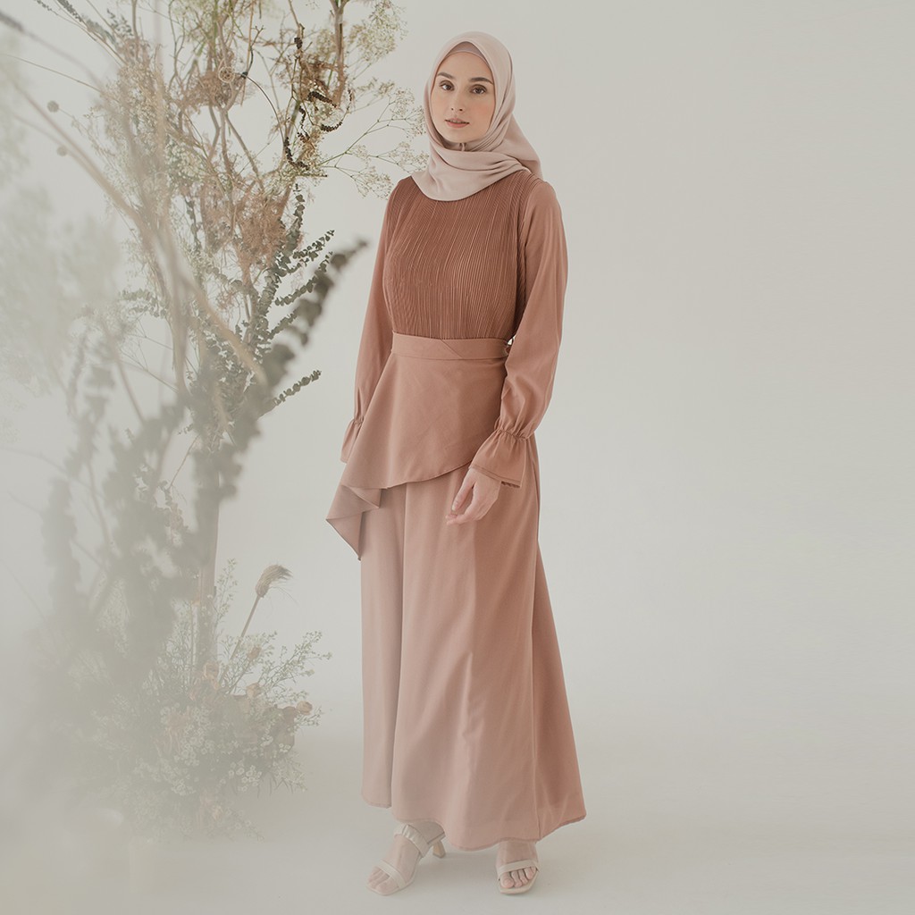 Coral Andra by Aska Label - Gamis / Dress plisket bahan crepe dengan furing dan ikat pinggang-1