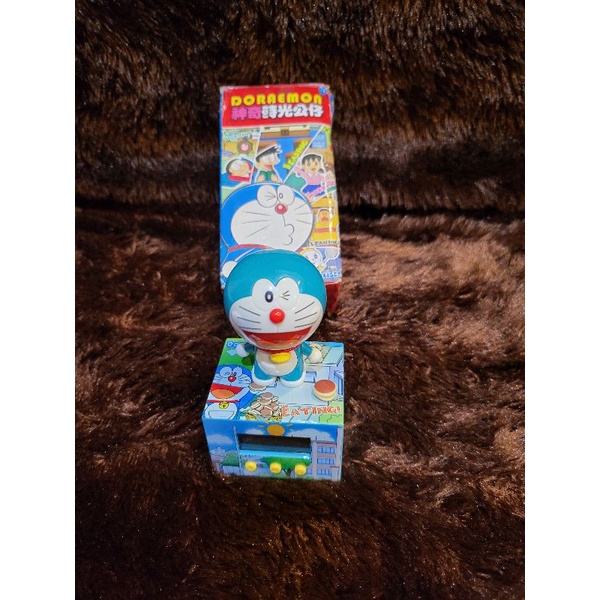 pajangan doraemon