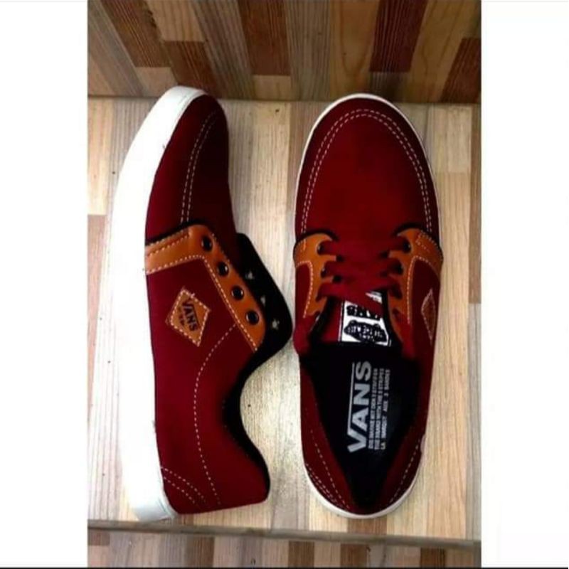 SEPATU VANS PREMIUM