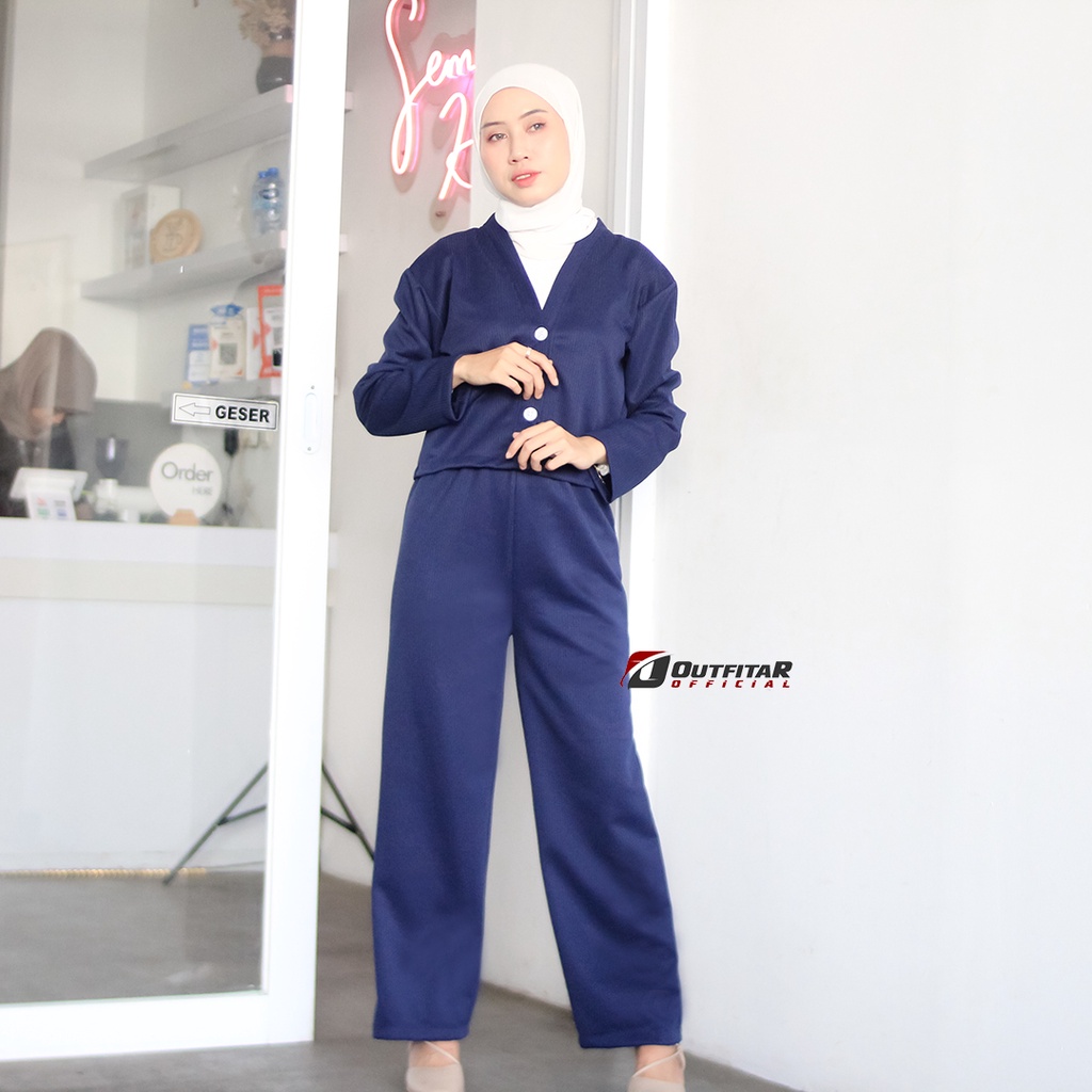 Setelan Wanita Crop dan Celana Kulot Set Casey Premium Knit (Cardi+Pants)