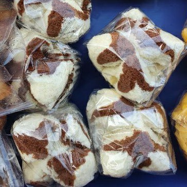 

Bolu Kukus