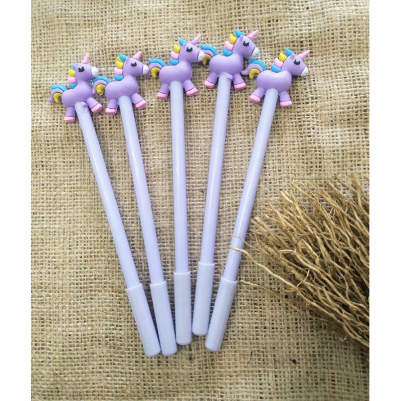 

PULPEN GEL MOTIF UNICORN