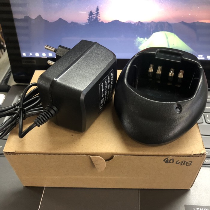 [NEW] CHARGER HT TORIPHONE 889DB CHARGER HT TORIPHONE 889N