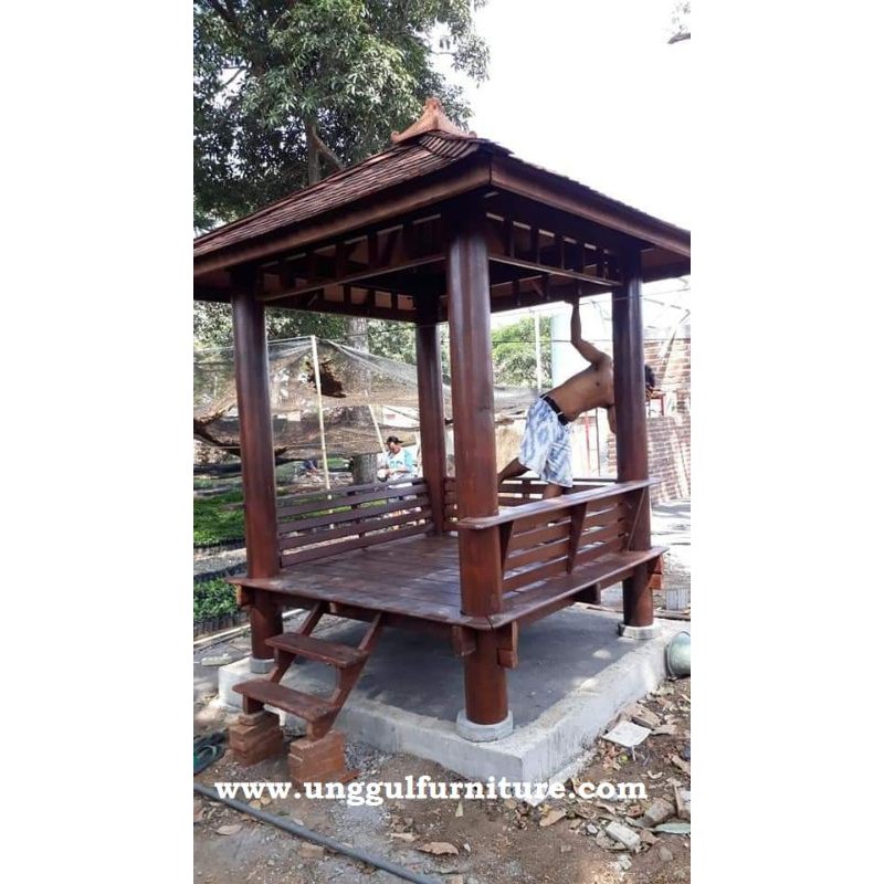 Gazebo Taman Minimalis Kayu Kelapa