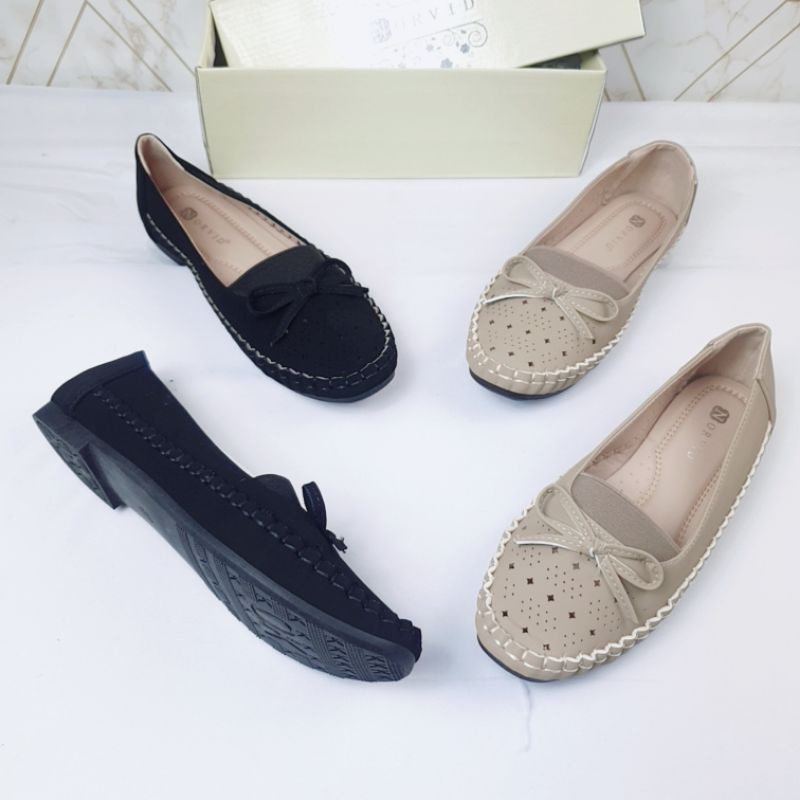 Norvid Flat Shoes with Ribbon NGS 8834