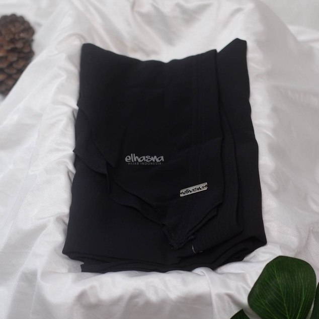 Hijab Instan XL Jumbo Hijab Ceruty 2 Layer Jilbab Instan  By Elhasna-HITAM