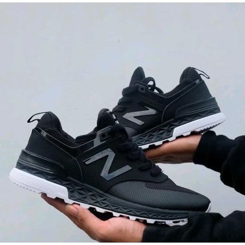NEW BALANCE 574 BLACK