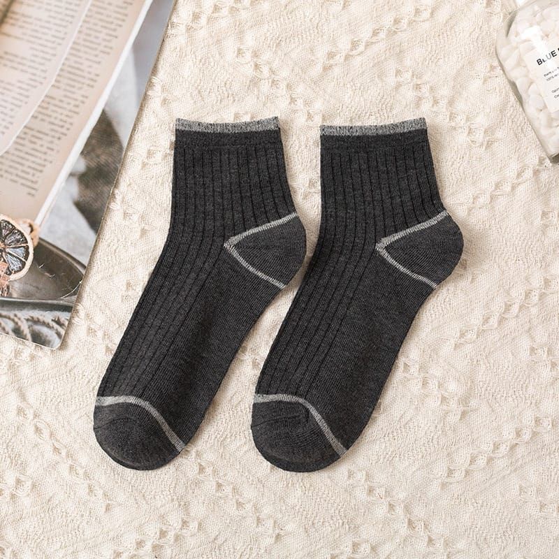 [ COD ] Kaos Kaki Ankle Semata Kaki Simple Motif Polos Garis Pria Wanita Unisex Murah Cute Socks Fashion Korea / Kaos Kaki Pria Polos / Kaos Kaki Pria Garis / Kaos kaki Wanita-Panjang Abu Tua