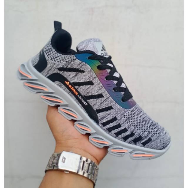 ADIDAS SPRINGBLADE LEISURE.SEPATU JOGGING
