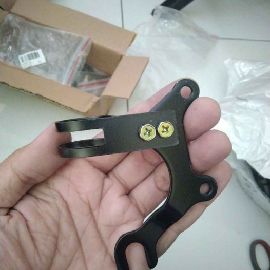 Adaptor breacket kaliper cakram sepeda minion federal seli