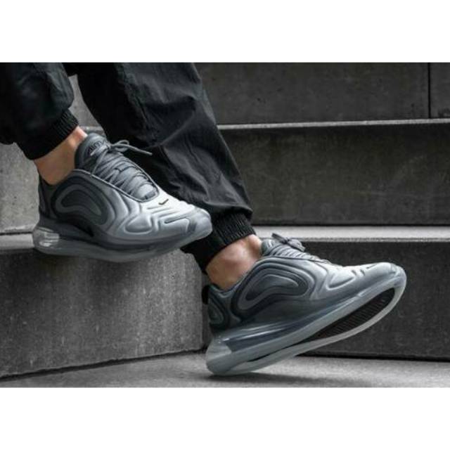 Nike Air Max 720 sea Carbon Grey