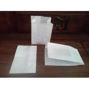 

PaperBag Putih - Kantong Gorengan Grease Proof Anti Minyak