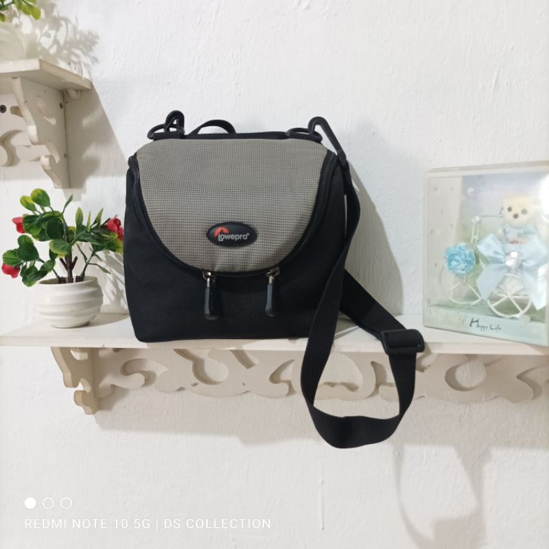 Lowepro  camera/gadgets slingbag