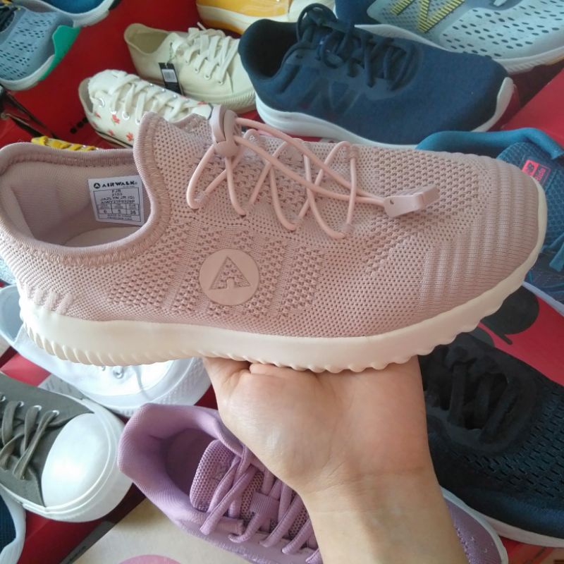 airwalk slip on women