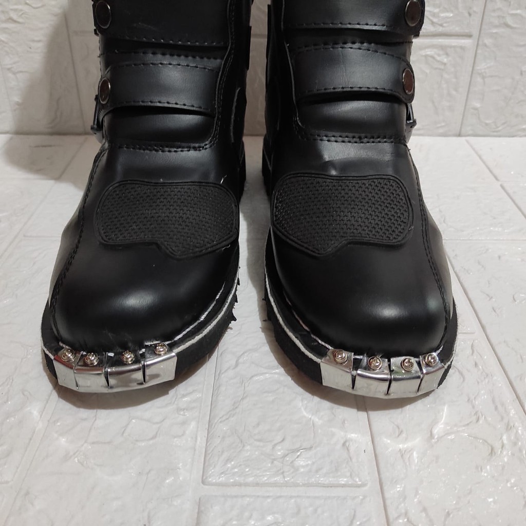 sepatu trail cross terlaris bots protector terlaris hitam