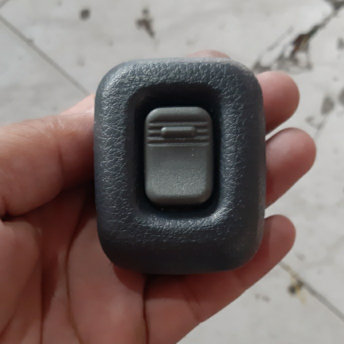 Saklar Switch Power Window Daihatsu Luxio Pintu Penumpang Belakang
