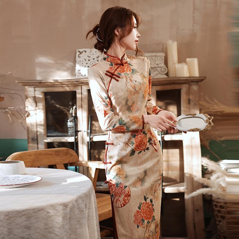 Improved new style cheongsam skirt 2022 spring new style long style Celebrity Slim improved cheongsa