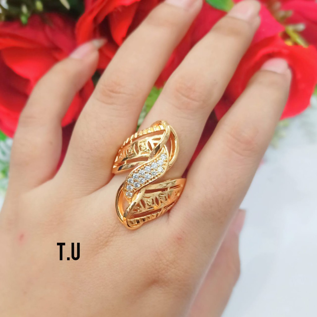 Cincin TITANIUM Dewasa Dubai pertama zircon kualitas terbaik perhiasan wanita Gold variasi motif