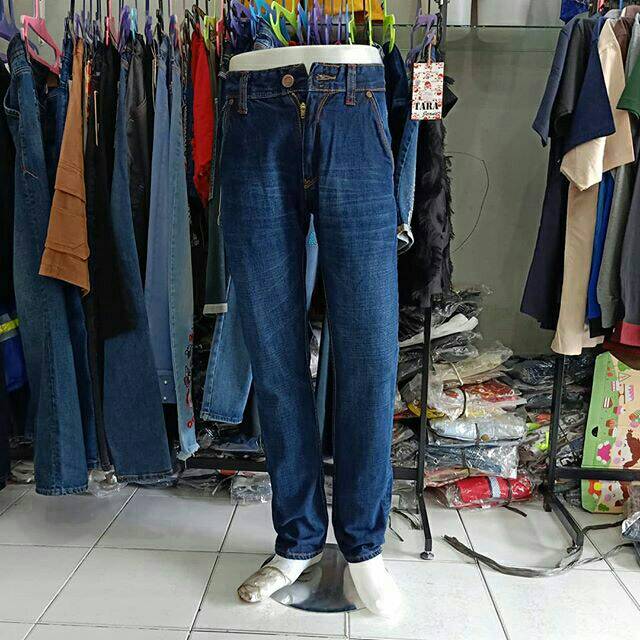 Celana pria import Super premium Merk HUGO ORI warna biru dongker Size 29