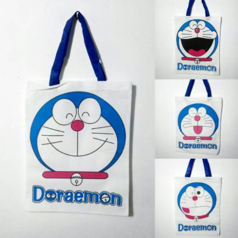 

Goodie bag doraemon / tas tenteng doraemon / Tote bag / Tas tote