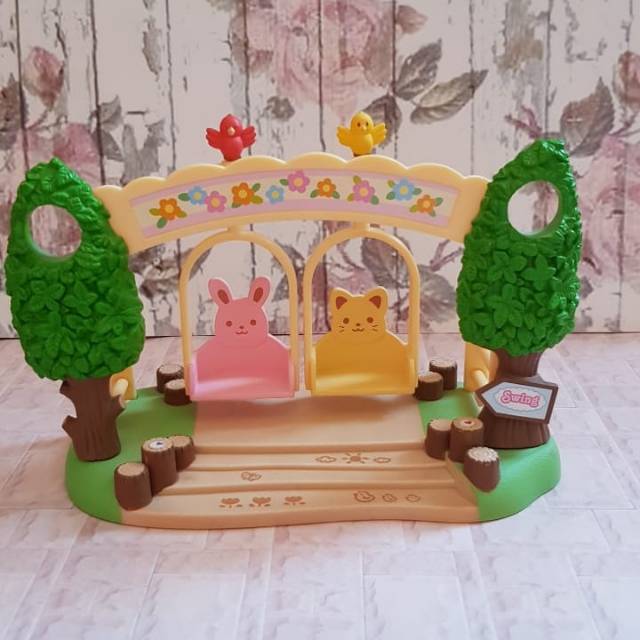 Sylvanian baby swing and sandpool