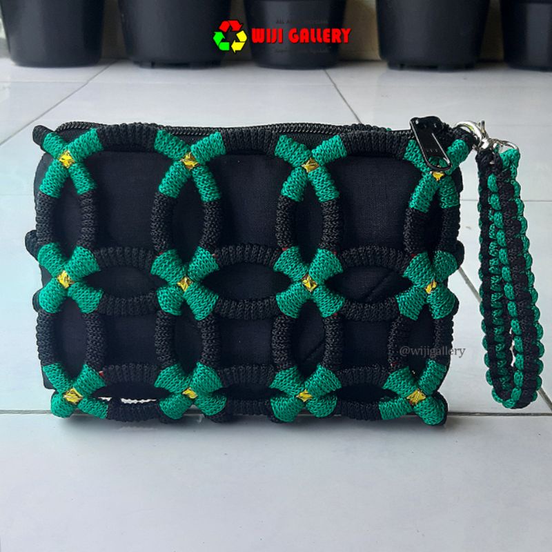 Dompet wanita handmade dari tali kur dan gelas plastik