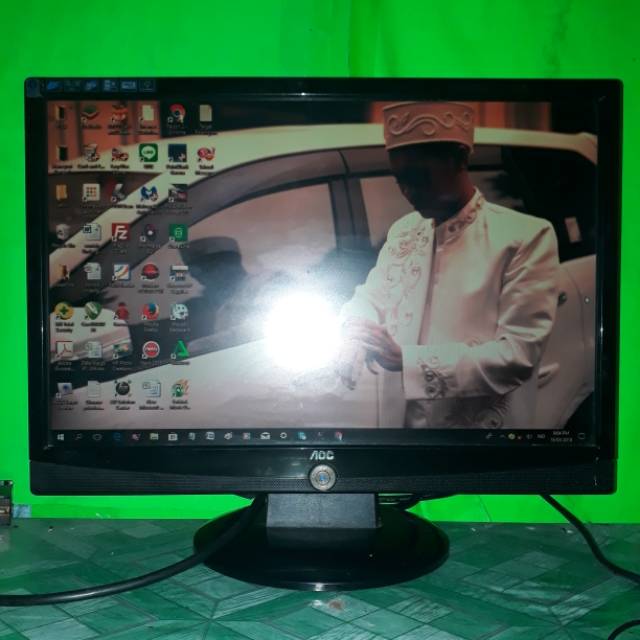 LCD Monitor Komputer Aoc 19inch wide 917vw