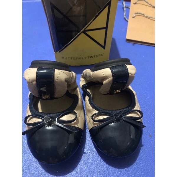 flat shoes butterfly twists