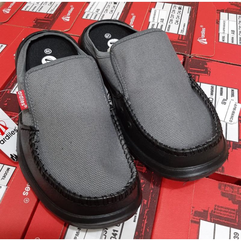 sandal sepatu-sandal ardiles-manco-sandal kanvas-sandal phylon-sandal pria.