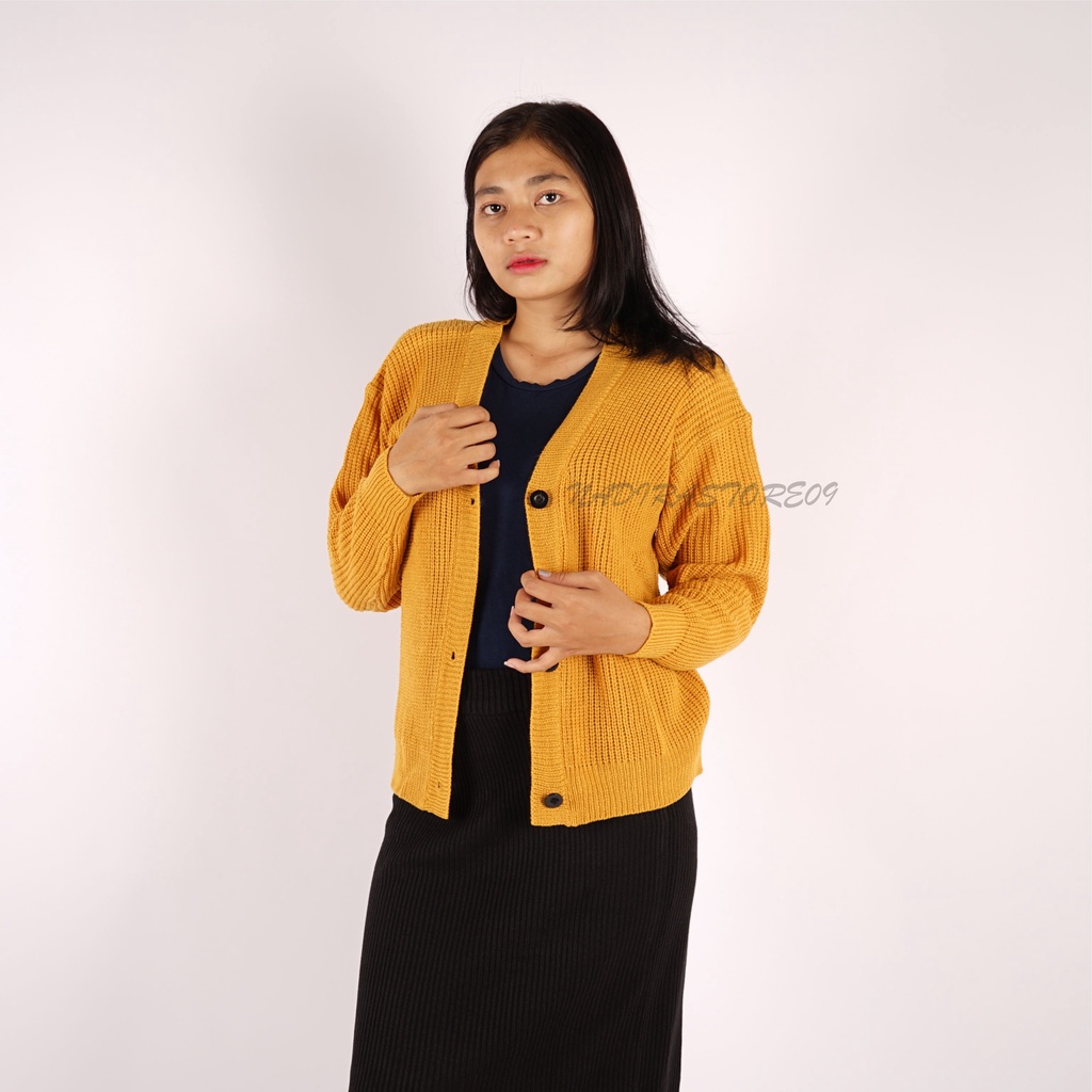 Cardi Kancing Tiga - semi crop cardigan rajut Premium