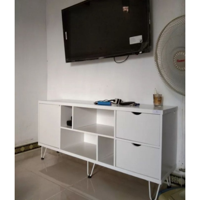 Meja Rak TV Modern Rak TV 55 inch /Stand TV Aesthetic Kaki Besi - Via Instant