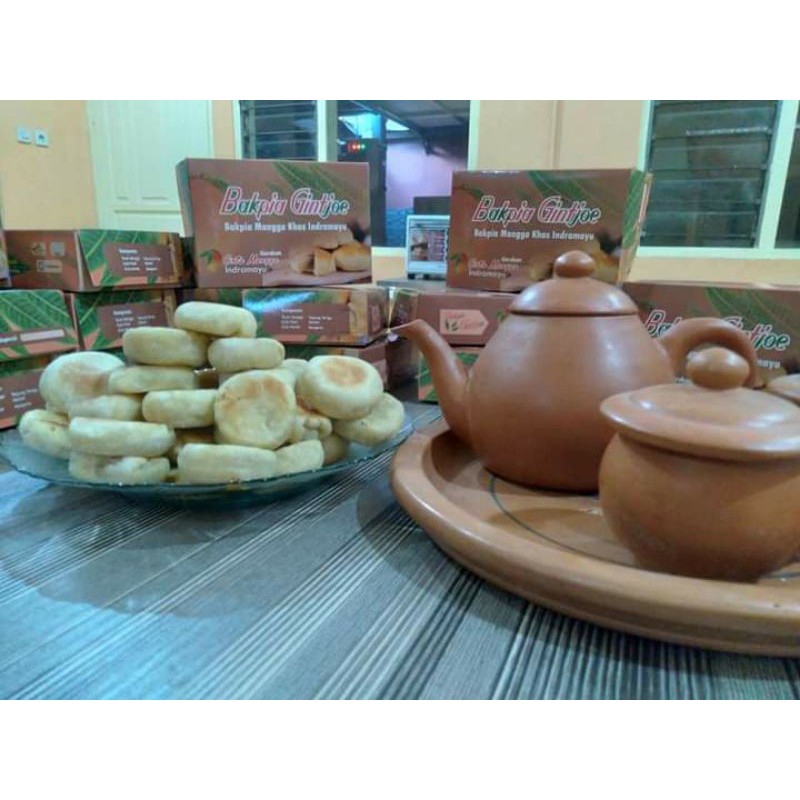 

BAKPIA GINTJOE isi 10(MANGGA GINCU) KHAS INDRAMAYU